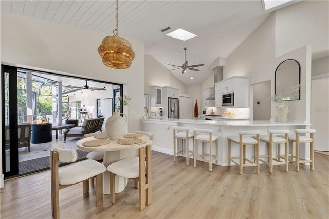 5361 SIESTA CT, Sarasota, FL 34242