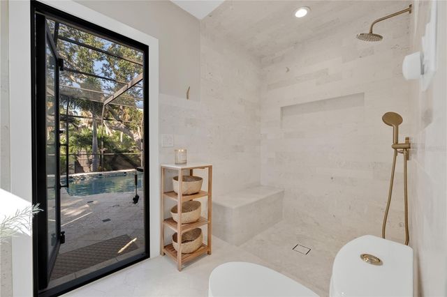 5361 SIESTA CT, Sarasota, FL 34242