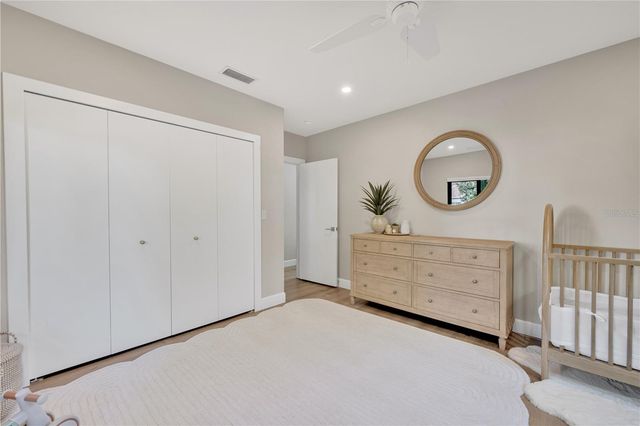 5361 SIESTA CT, Sarasota, FL 34242