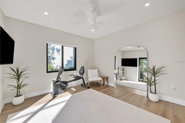 5361 SIESTA CT, Sarasota, FL 34242