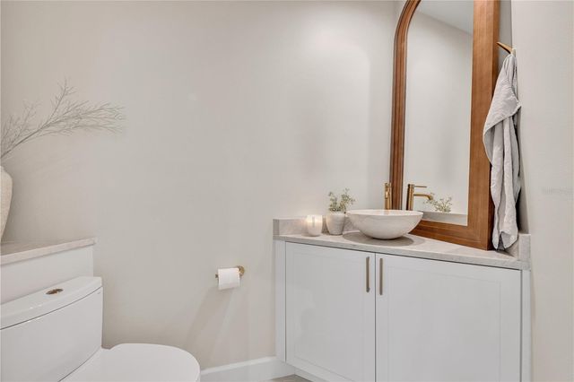 5361 SIESTA CT, Sarasota, FL 34242