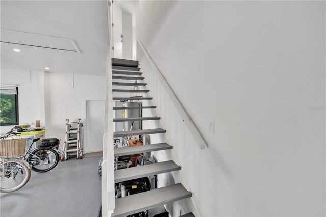 5361 SIESTA CT, Sarasota, FL 34242