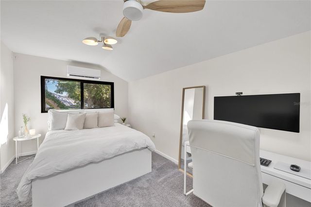 5361 SIESTA CT, Sarasota, FL 34242