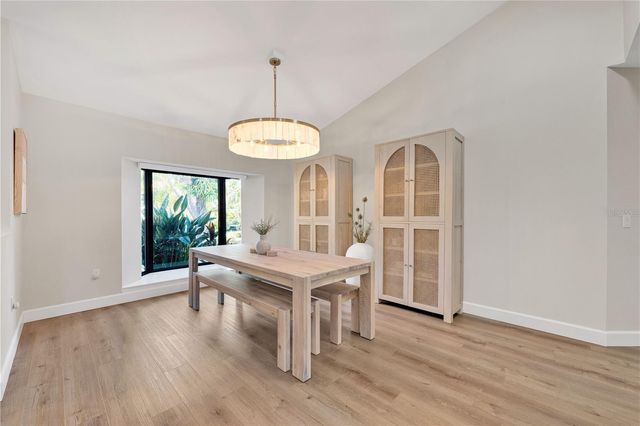 5361 SIESTA CT, Sarasota, FL 34242