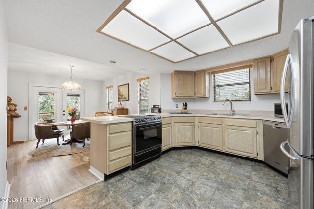 3526 BRIDGEWOOD Drive, Jacksonville, FL 32277