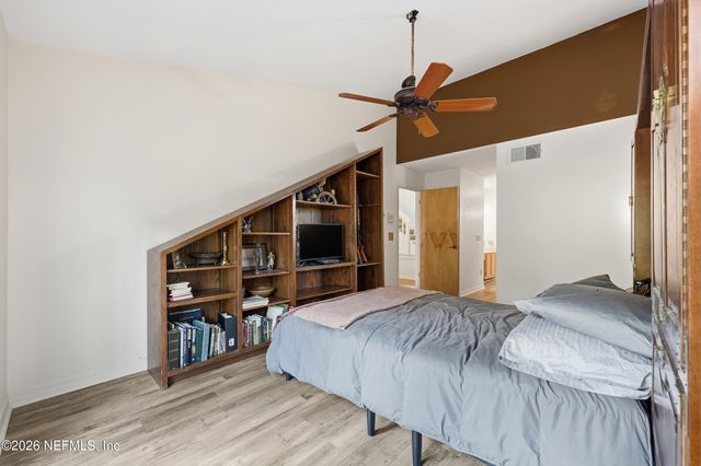 3526 BRIDGEWOOD Drive, Jacksonville, FL 32277