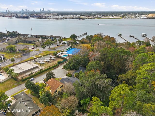 3526 BRIDGEWOOD Drive, Jacksonville, FL 32277