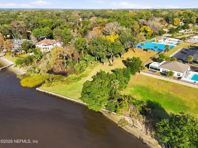 3526 BRIDGEWOOD Drive, Jacksonville, FL 32277