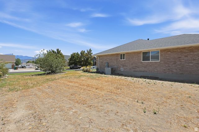 14434 S VANTAGE CIR, Bluffdale, UT 84065