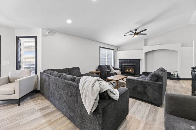 14434 S VANTAGE CIR, Bluffdale, UT 84065