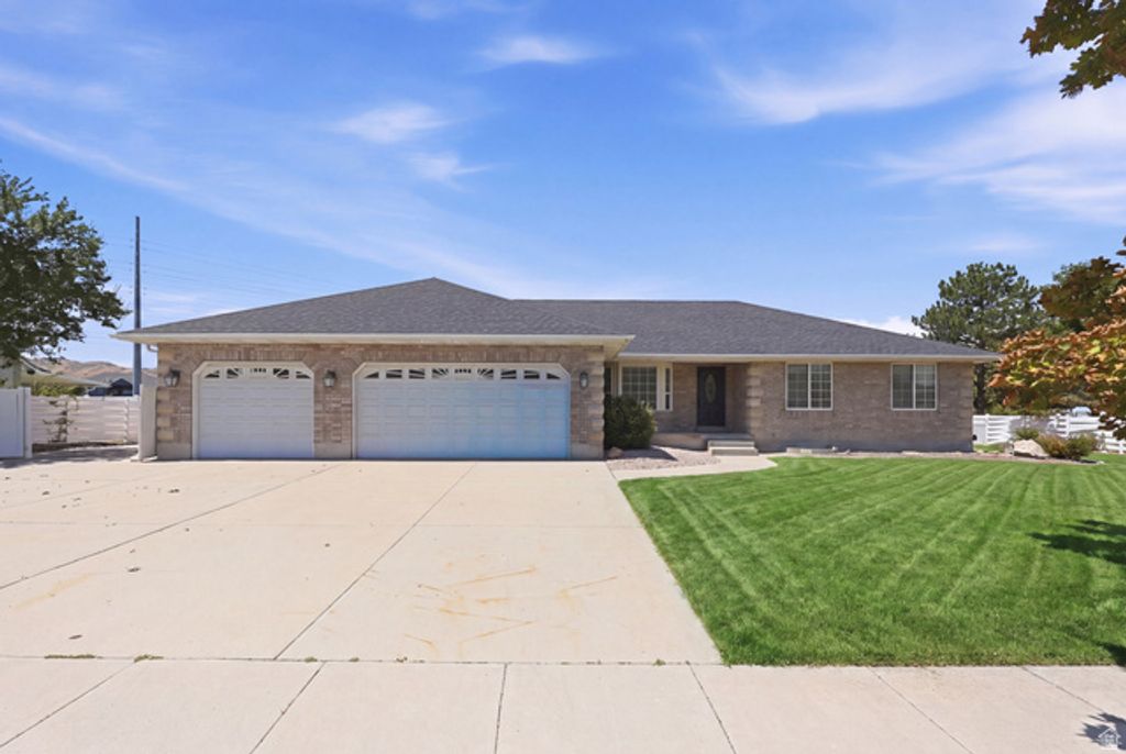 14434 S VANTAGE CIR, Bluffdale, UT 84065