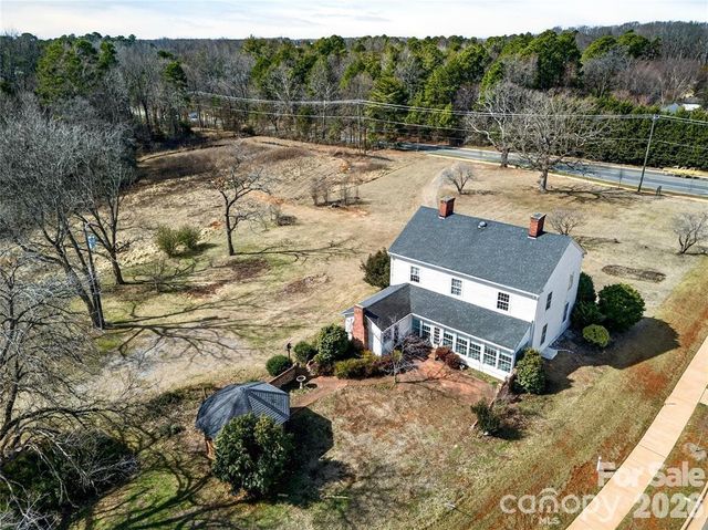 11124 Eastfield Road, Huntersville, NC 28078