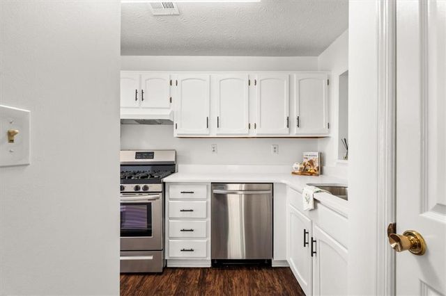 808 Riverview Drive SE, Marietta, GA 30067