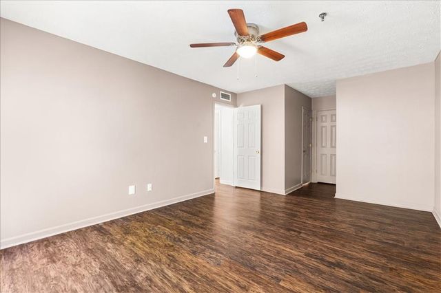 808 Riverview Drive SE, Marietta, GA 30067