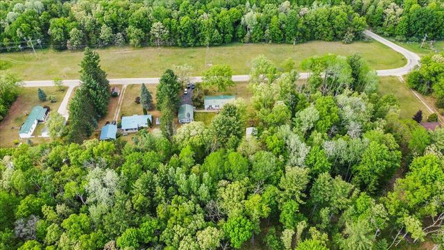 5614 E 68th Street, Croton, MI 49337