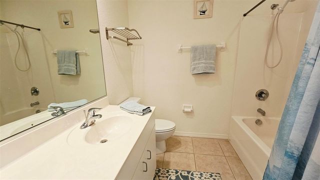8100 MEMORY LANE 207, Rotonda West, FL 33947