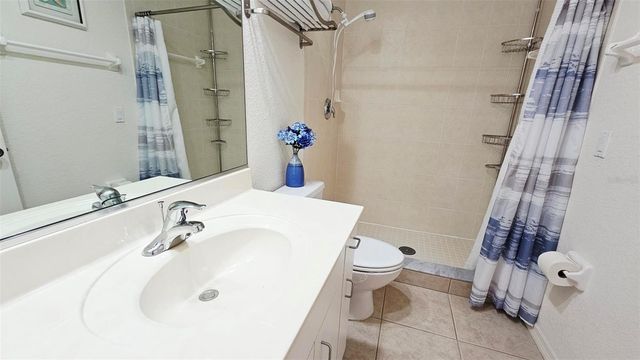 8100 MEMORY LANE 207, Rotonda West, FL 33947