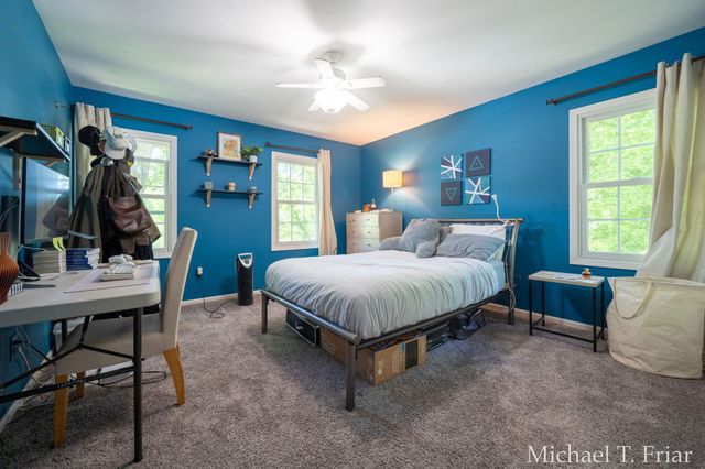 7421 Treeline Drive Se, Cascade Twp, MI 49546