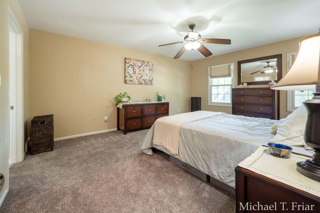 7421 Treeline Drive Se, Cascade Twp, MI 49546