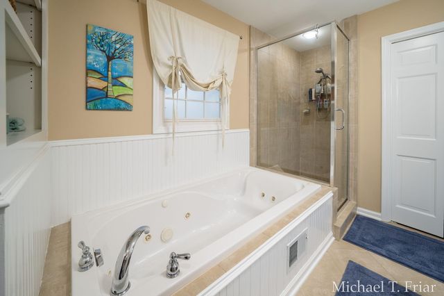 7421 Treeline Drive Se, Cascade Twp, MI 49546