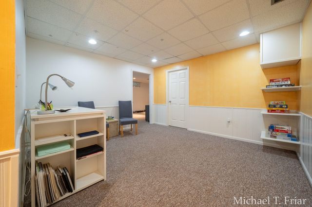 7421 Treeline Drive Se, Cascade Twp, MI 49546