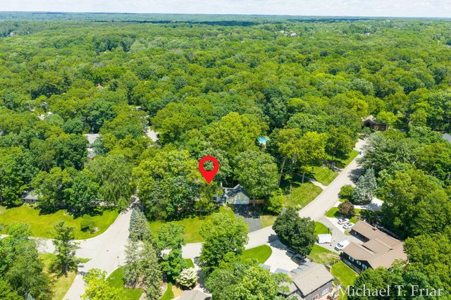 7421 Treeline Drive Se, Cascade Twp, MI 49546