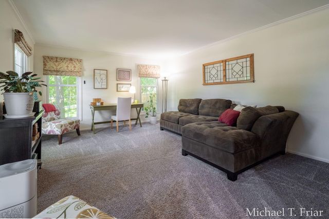 7421 Treeline Drive Se, Cascade Twp, MI 49546