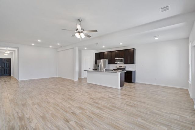 825 Blue Oak BLVD, San Marcos, TX 78666