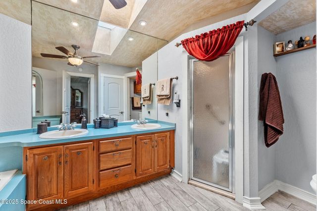 658 Binney Street NE, Palm Bay, FL 32907