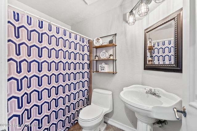 658 Binney Street NE, Palm Bay, FL 32907