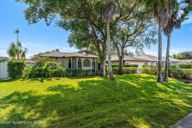 658 Binney Street NE, Palm Bay, FL 32907