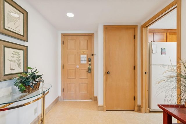 36750 US HIGHWAY 19 N 17208, Palm Harbor, FL 34684