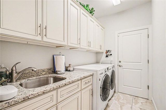 4621 SW 17th PL, Cape Coral, FL 33914