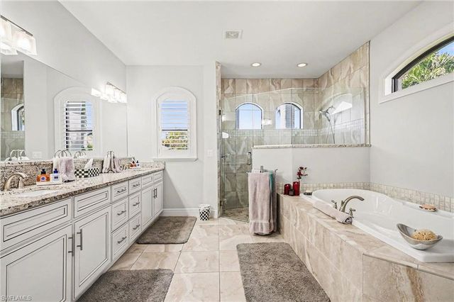 4621 SW 17th PL, Cape Coral, FL 33914