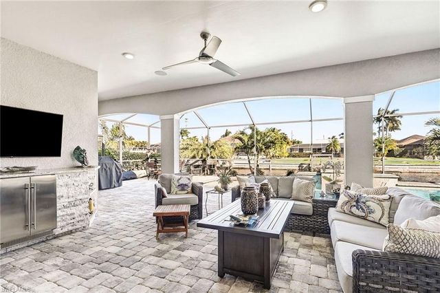 4621 SW 17th PL, Cape Coral, FL 33914