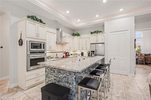 4621 SW 17th PL, Cape Coral, FL 33914