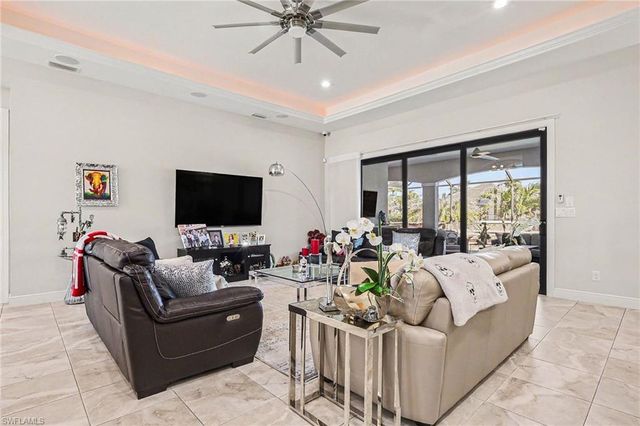 4621 SW 17th PL, Cape Coral, FL 33914