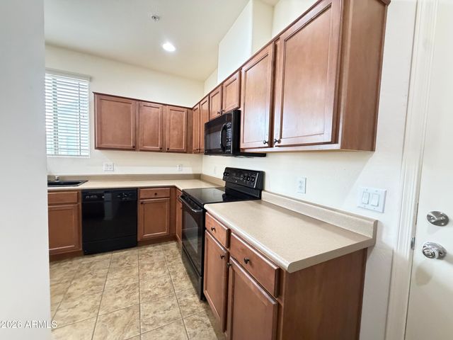 42424 N GAVILAN PEAK Parkway 32102, Anthem, AZ 85086
