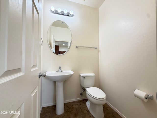 42424 N GAVILAN PEAK Parkway 32102, Anthem, AZ 85086