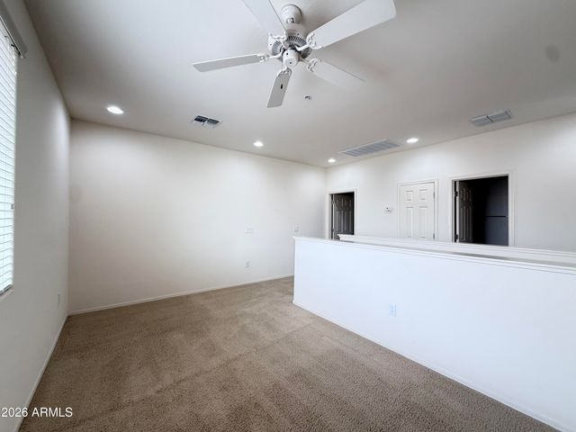 42424 N GAVILAN PEAK Parkway 32102, Anthem, AZ 85086