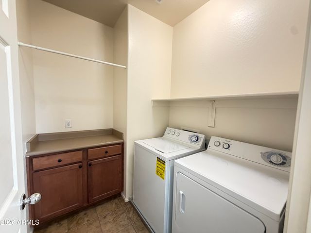 42424 N GAVILAN PEAK Parkway 32102, Anthem, AZ 85086