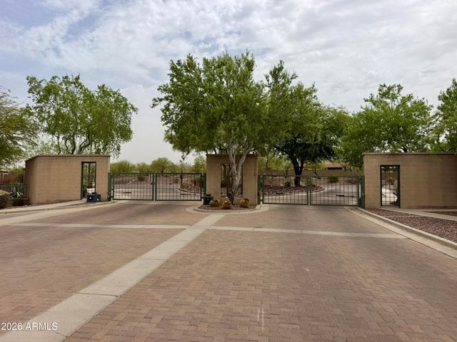 42424 N GAVILAN PEAK Parkway 32102, Anthem, AZ 85086