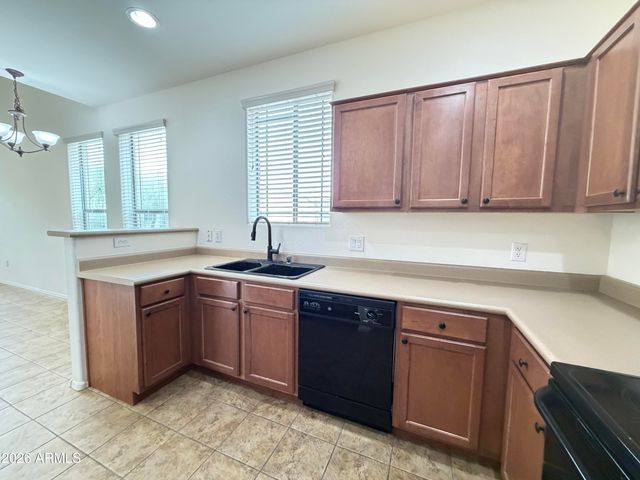 42424 N GAVILAN PEAK Parkway 32102, Anthem, AZ 85086
