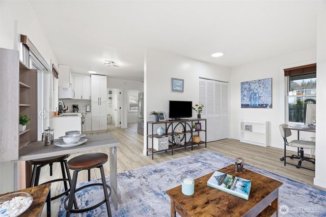 5515 Hillvue Road, Blaine, WA 98230