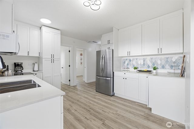 5515 Hillvue Road, Blaine, WA 98230