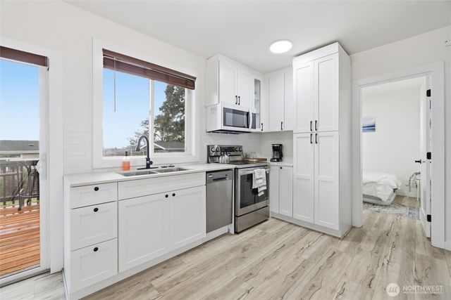 5515 Hillvue Road, Blaine, WA 98230