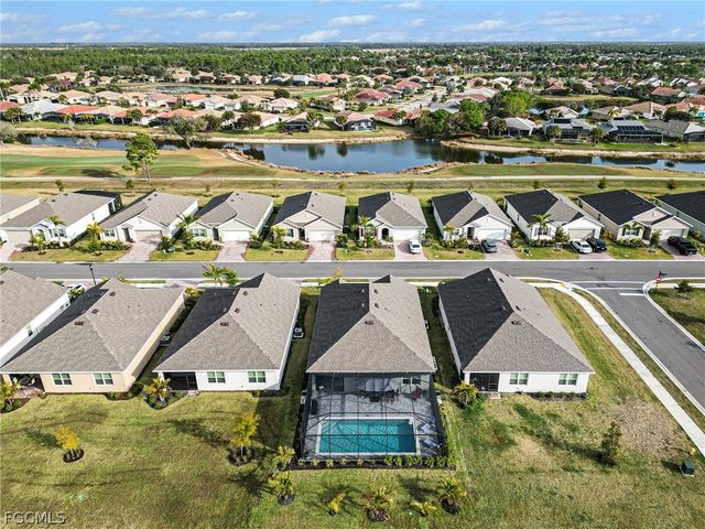 20245 Camino Torcido LOOP, North Fort Myers, FL 33917