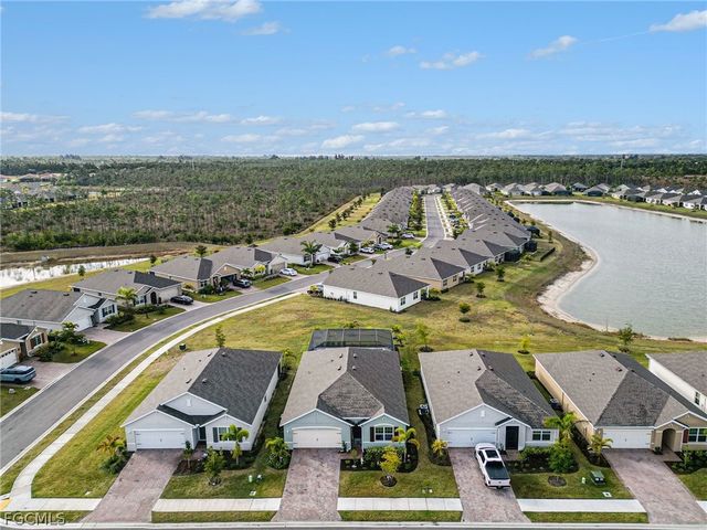 20245 Camino Torcido LOOP, North Fort Myers, FL 33917