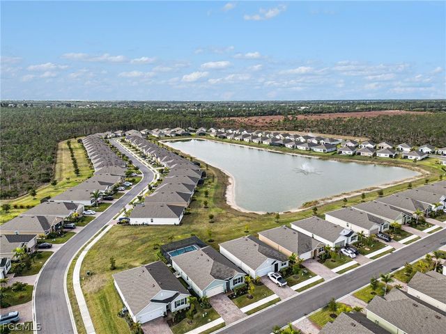 20245 Camino Torcido LOOP, North Fort Myers, FL 33917