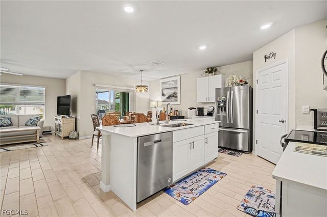 20245 Camino Torcido LOOP, North Fort Myers, FL 33917